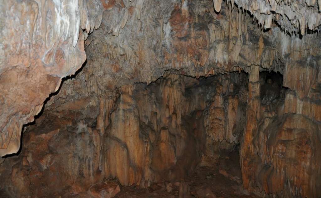 Σπήλαιο Δόξα στο Μάραθο