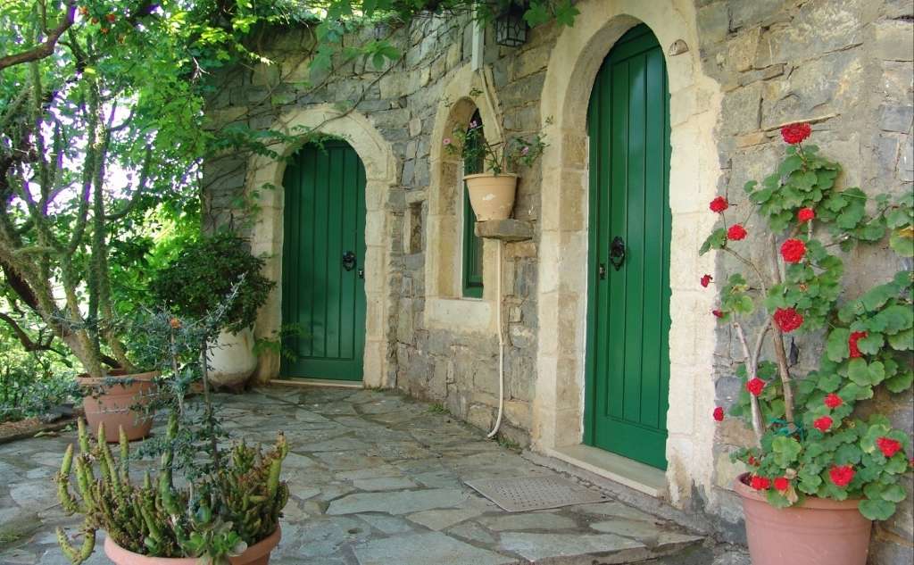 AROLITHOS TRADITIONAL CRETAN VILLAGE-Ξενοδοχείο